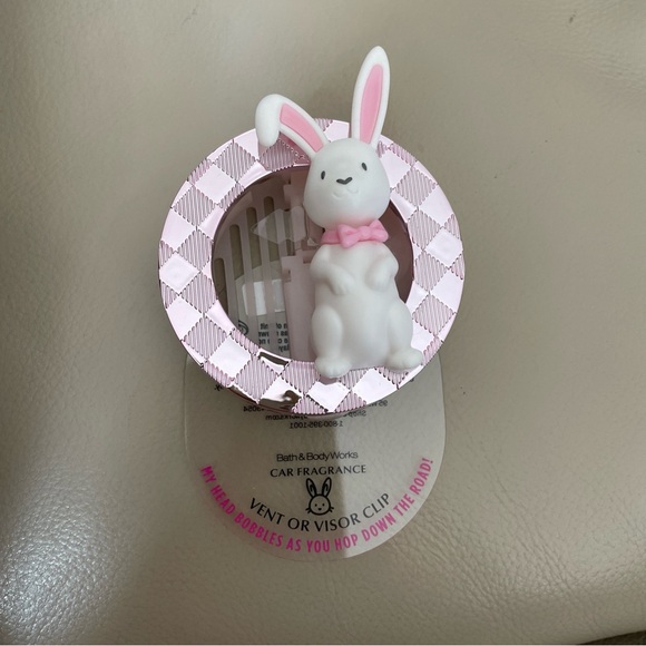 Bath & Body Works | Other | Nwtbath Body Works Easter Bunny Bobblehead ...